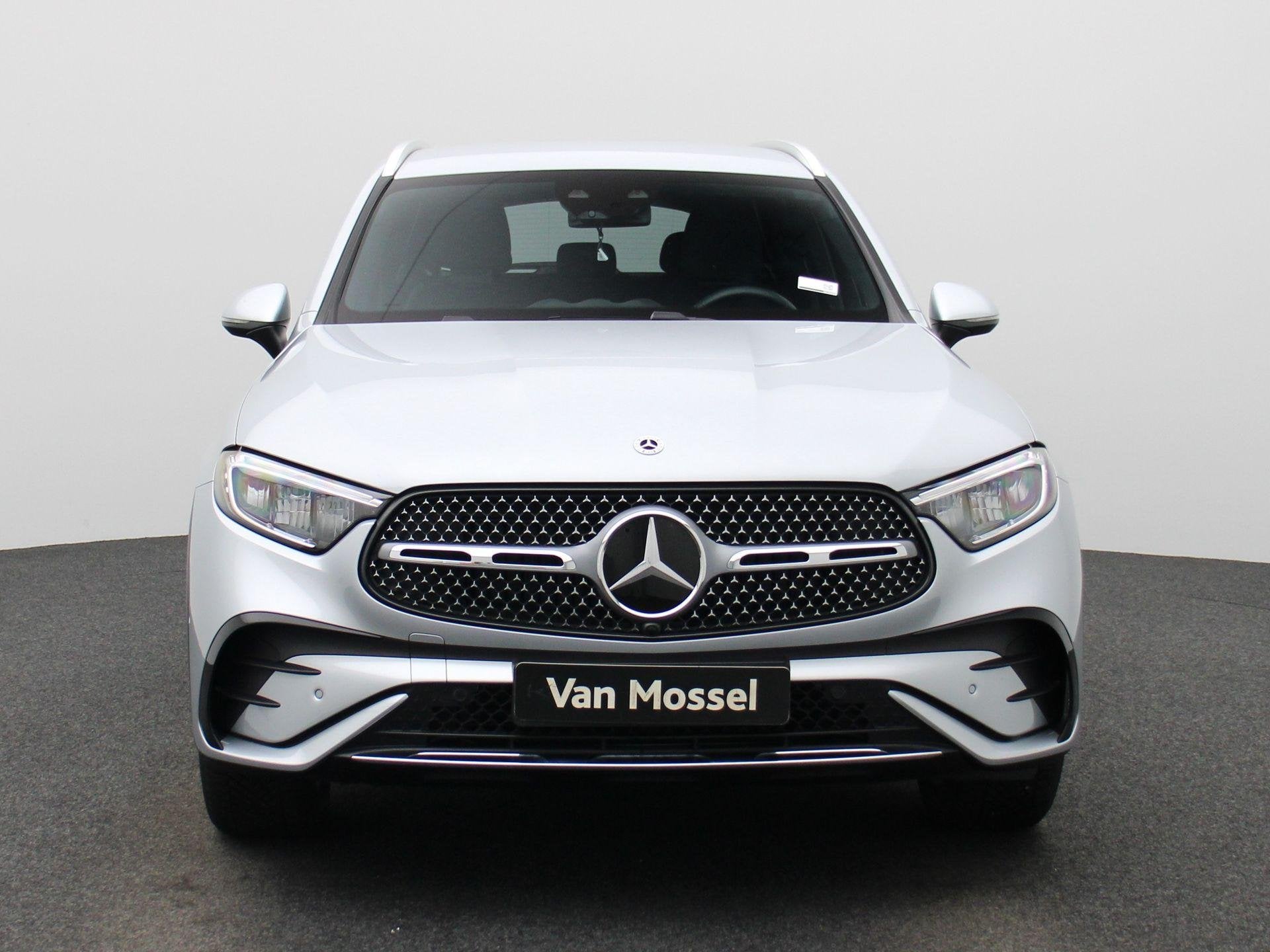 mercedes benz GLC 300d + AMG LINE + TREKHAAK + RIJASSISTENTI, Auto's, Mercedes-Benz, Automaat, 269 pk, Stof, Gebruikt