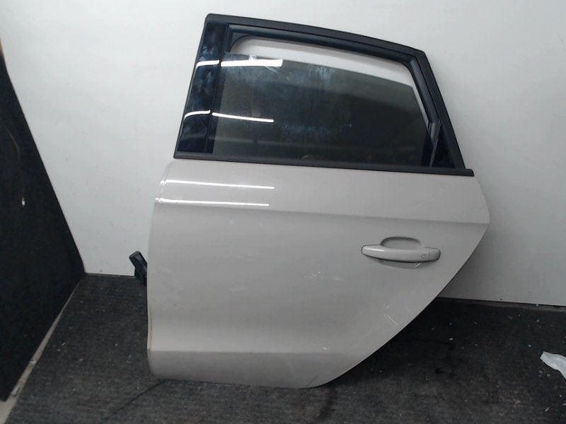 PORTIER LINKS ACHTER Audi A1 Sportback (8XA / 8XF), Deur, Info@audi.de, Audi, Audi AG