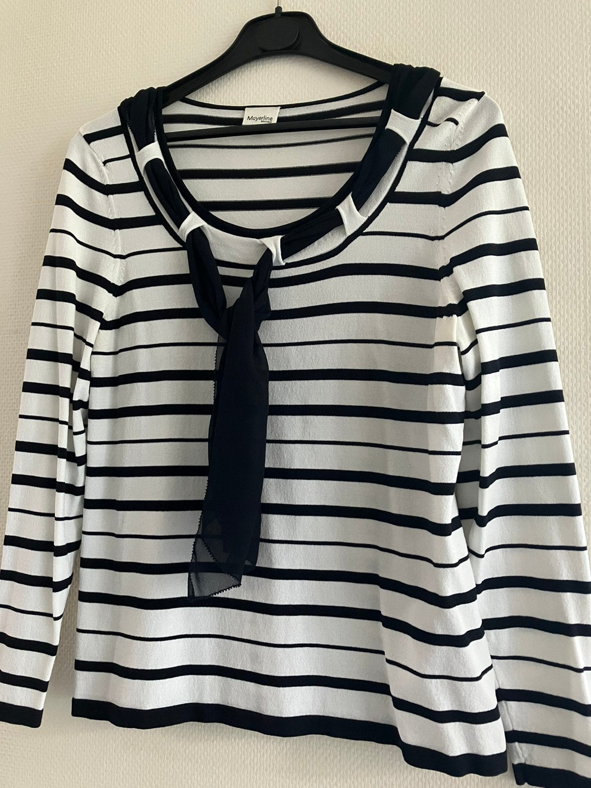 Bloes MAYERLINE, maat M, NIEUW!, Kleding | Dames, Ophalen of Verzenden, Zo goed als nieuw, Maat 38/40 (M)