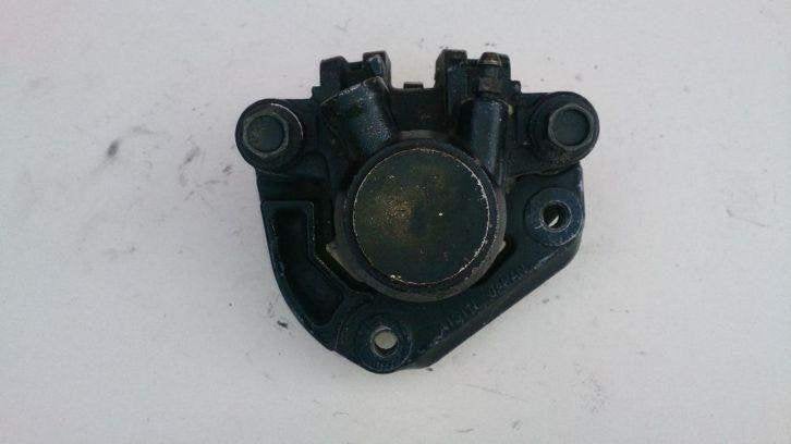 Suzuki GSX1100 remklauw rechts GSX1100E remtang klauw rem, Motoren, Onderdelen | Suzuki, Ophalen of Verzenden, Gebruikt