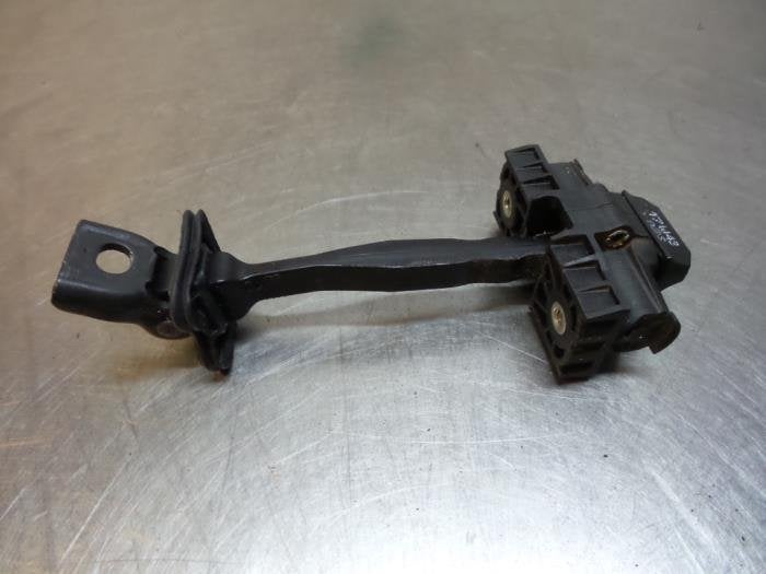 Butée 4portes arrière droite d'un Volkswagen Polo (Polo 17, Autos : Pièces & Accessoires, Volkswagen, -, 3 mois de garantie, Utilisé
