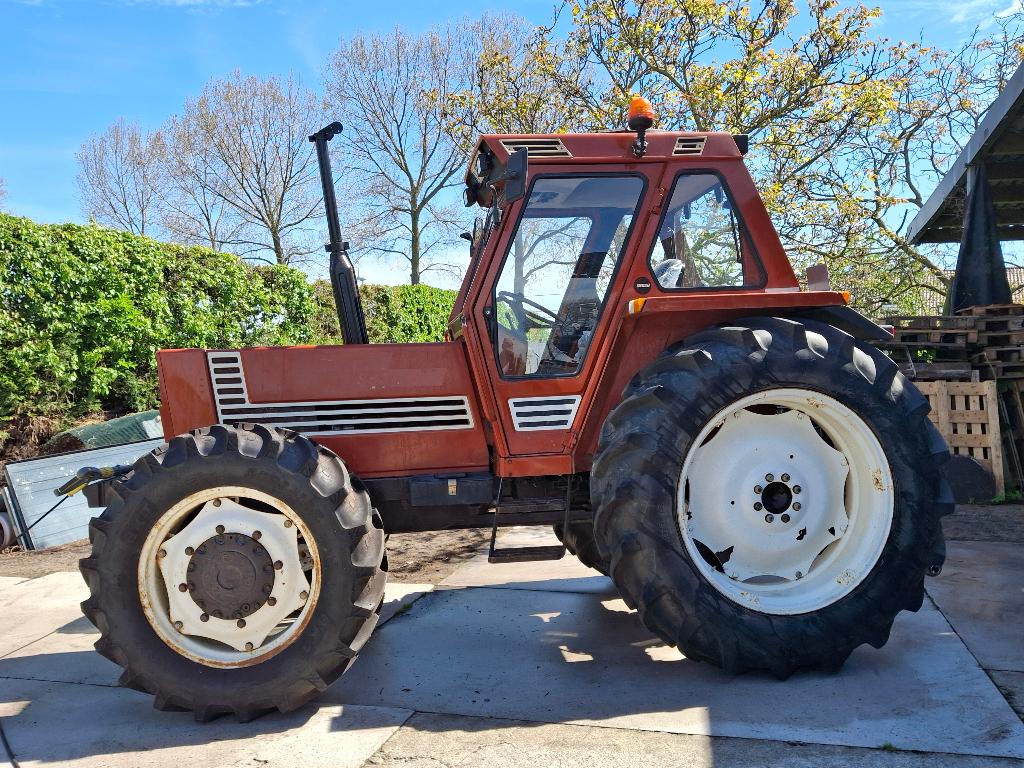 TRACTOR FIAT 880.5  Bj 1982, Enlèvement, Oldtimer/Ancêtre, Fiat, 80 à 120 ch