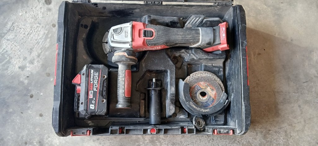 Milwaukee haakse slijper met FORGE 8.0 Ah accu, Enlèvement, Utilisé, Meuleuse d'angle, Milwaukee