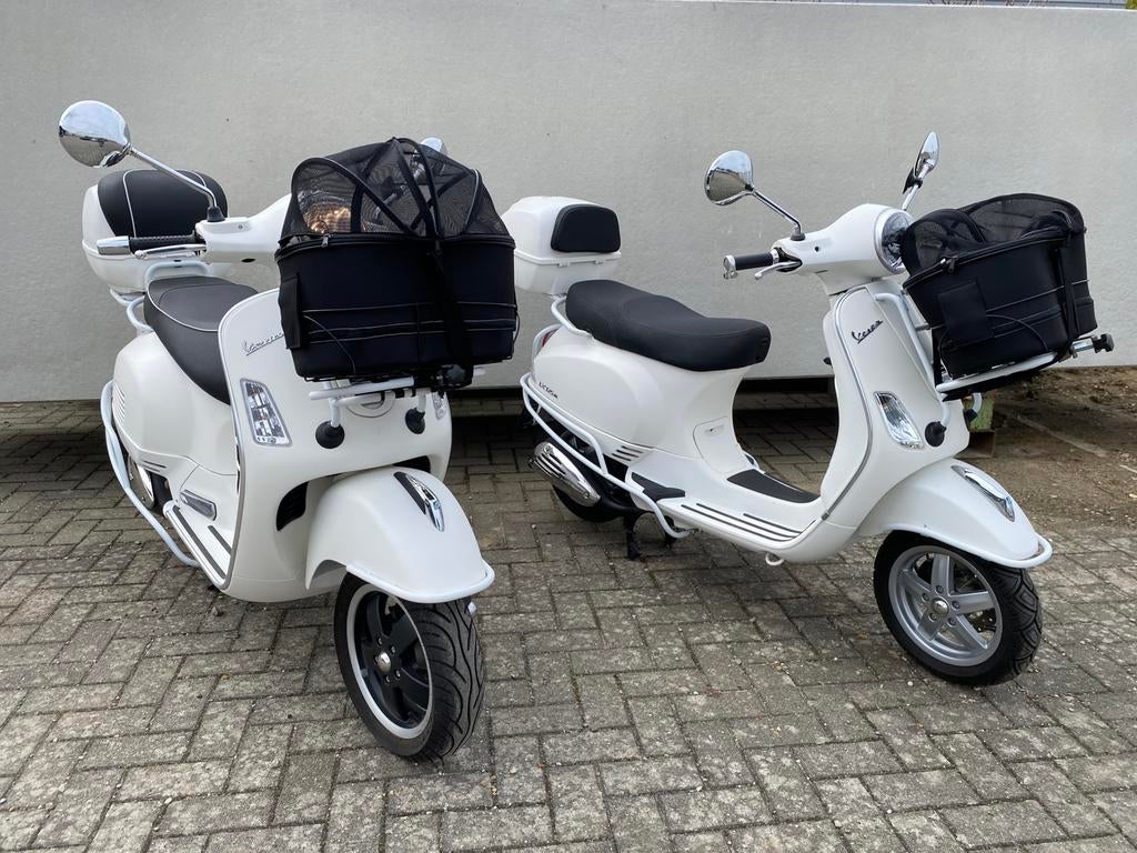 Vespa 125 LX ie + 300 GTS - très faible kilométrage !, Particulier