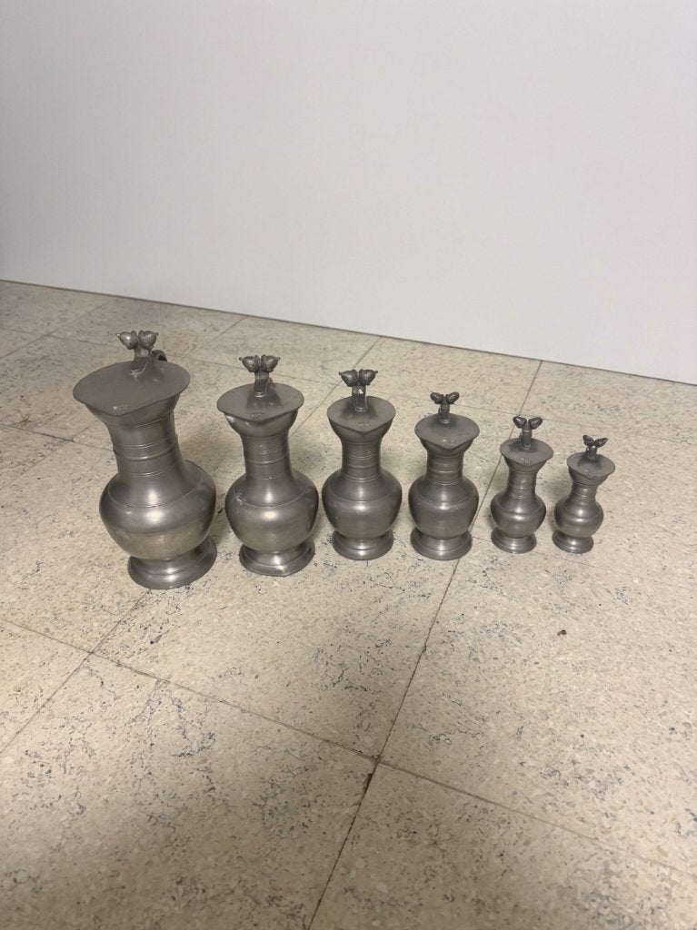 Ensemble de carafes en étain, Enlèvement ou Envoi