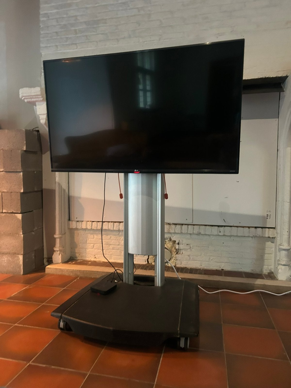 Large Tv stand, Audio, Tv en Foto, Televisiebeugels, Ophalen, Zo goed als nieuw