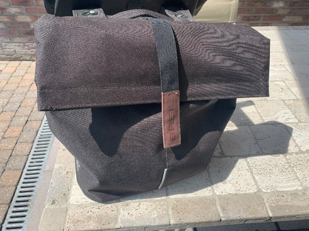 Dubbel fietstas Basil, Fietsen en Brommers, Ophalen, Zo goed als nieuw, Basil