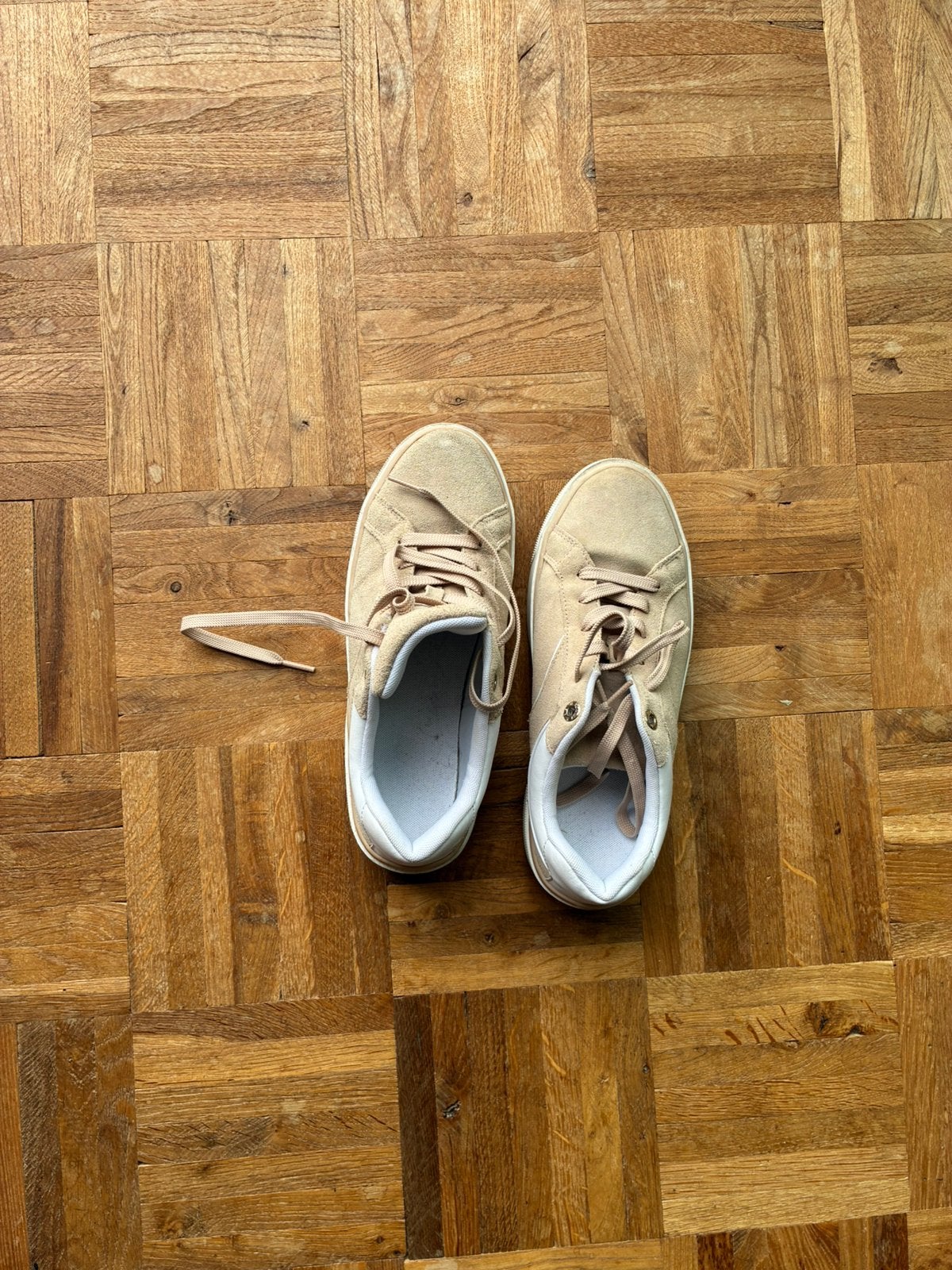 Beige sneakers tommy hilfiger maat 39, Kleding | Dames, Verzenden, Zo goed als nieuw, Beige, Sneakers