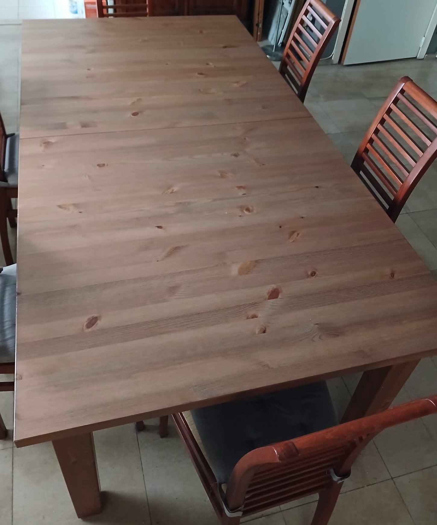 IKEA uitschuifbare eettafel (massief hout), Huis en Inrichting, Ophalen, Zo goed als nieuw
