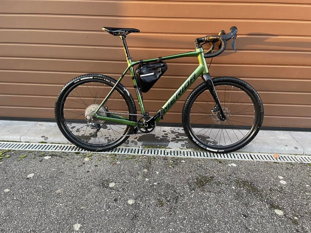 Merida E silex 600, Fietsen en Brommers, Ophalen, Zo goed als nieuw