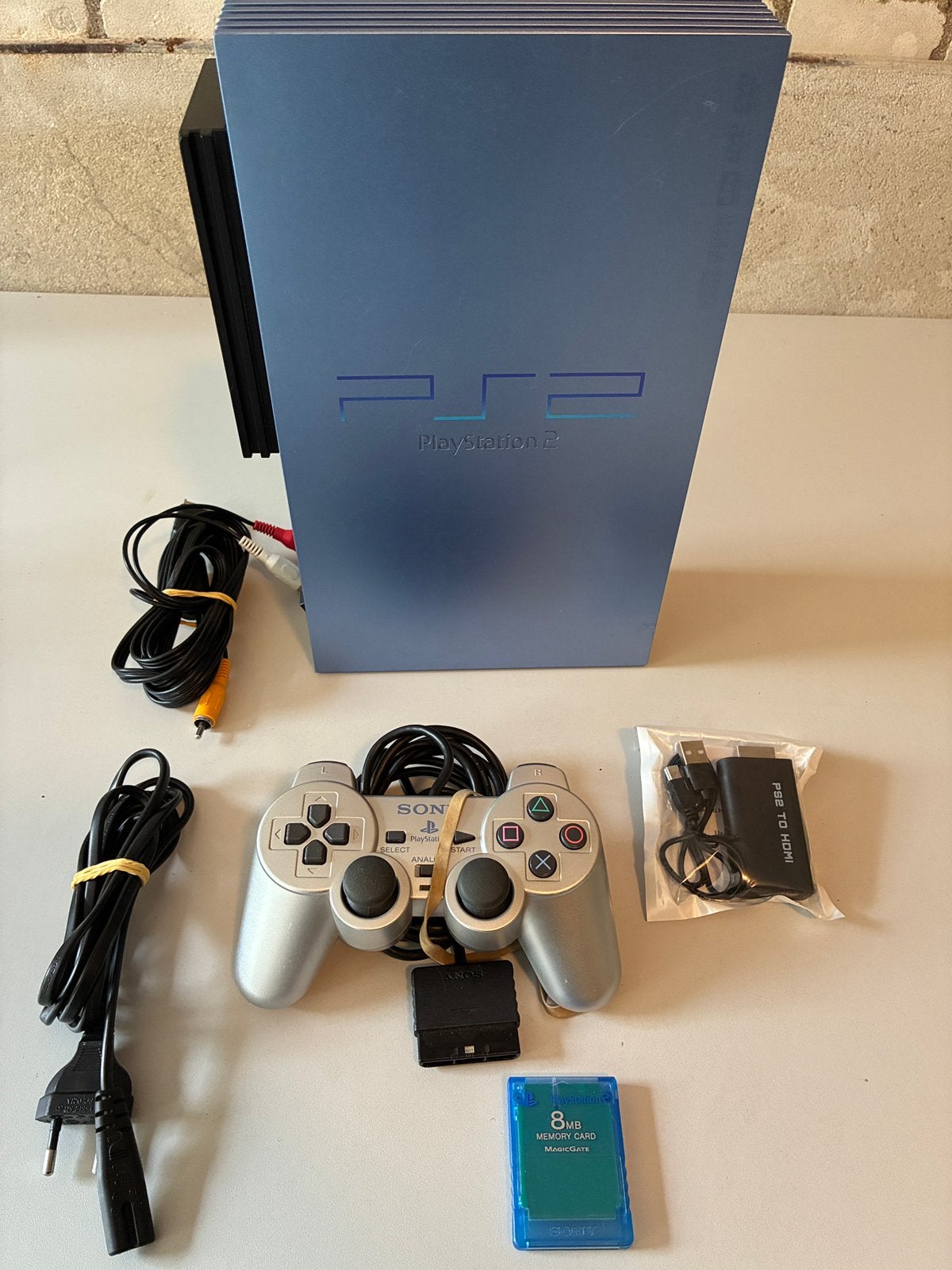 Playstation 2 aqua blue phat met 500gb hdd met PSBBN, Games en Spelcomputers, Spelcomputers | Sony Consoles | Accessoires, Verzenden