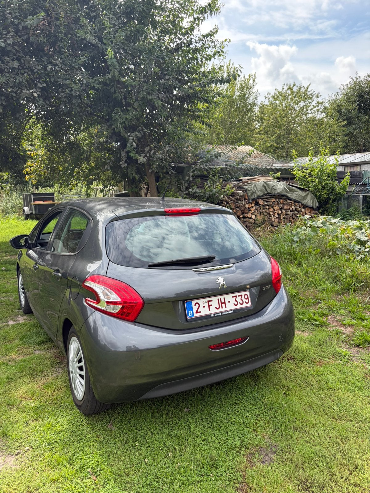 Peugeot 208 1.2 benzine 99000km, Euro 5, USB, Zwart, Handgeschakeld