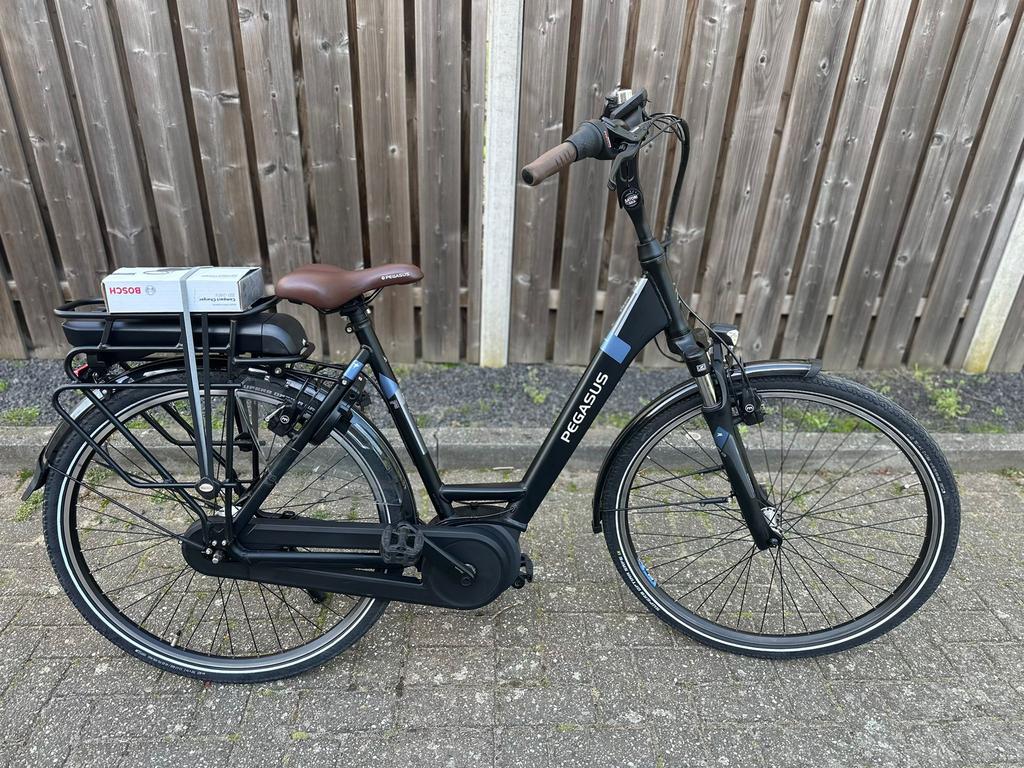 Electrische pegasus siena bosch middenmotor nieuw, Fietsen en Brommers, Zo goed als nieuw, 51 tot 55 cm, 50 km per accu of meer
