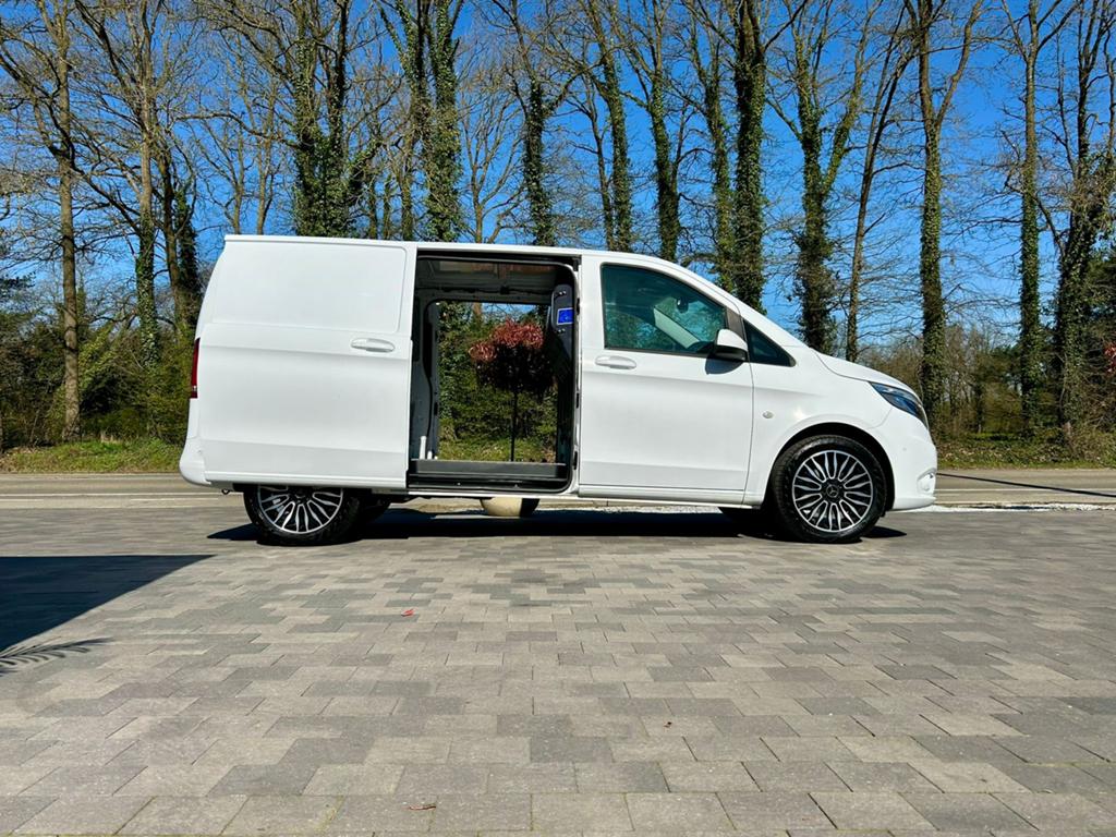 AUTOMAAT | MERCEDES VITO | FULL OPTIE, Cuir, Achat, Entreprise, Entretenue par le concessionnaire