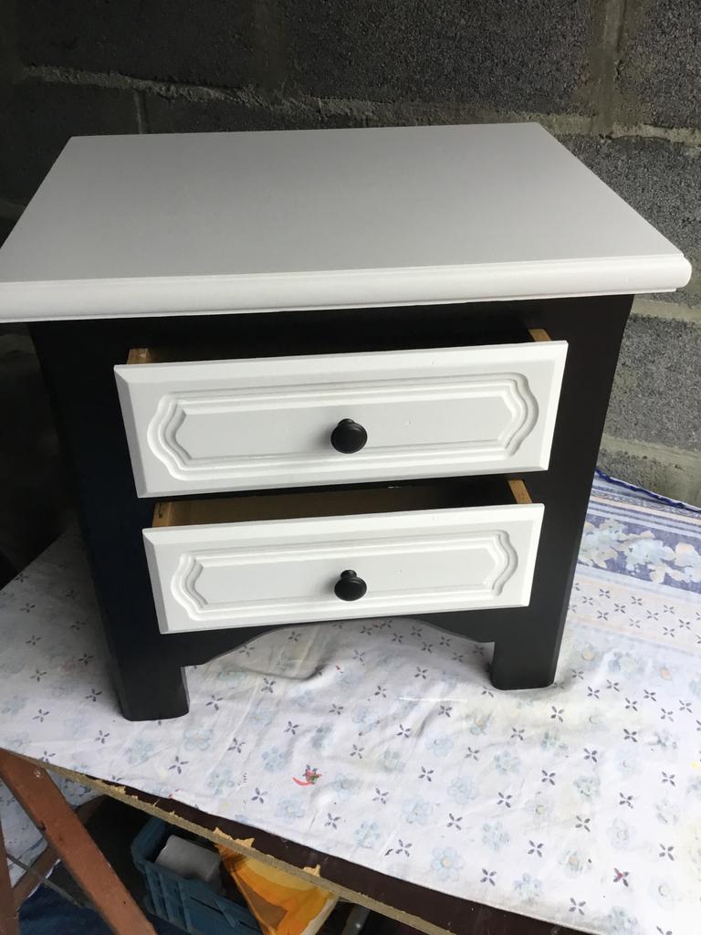Table de chevet, Maison & Meubles, Chambre à coucher | Tables de chevet, Enlèvement, Neuf, Bois