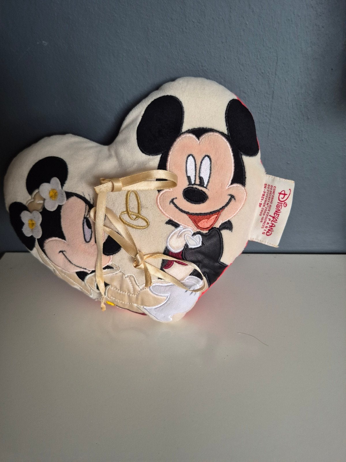 disneyland knuffel kussentje goede staat 20cm, Verzamelen, Ophalen of Verzenden, Knuffel