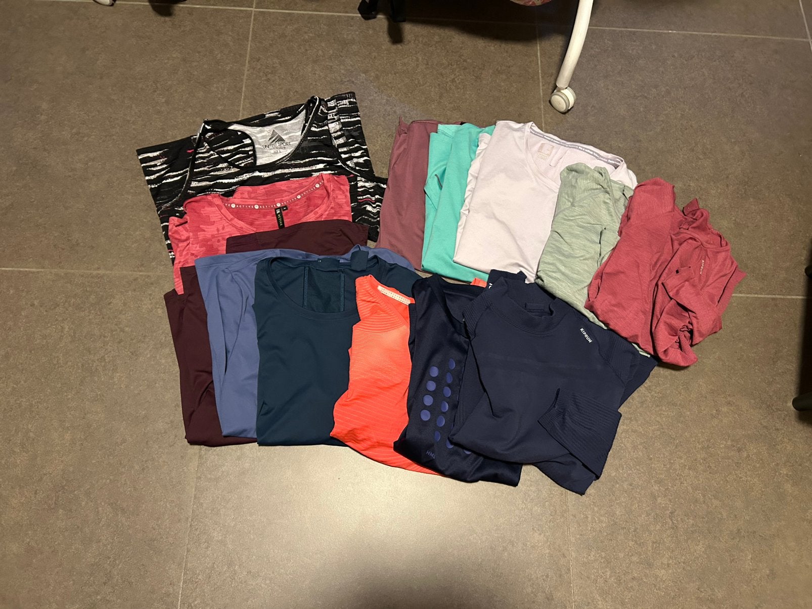 Sportkleding 13 stuks medium, Kleding | Dames, Ophalen, Gedragen, Maat 38/40 (M)