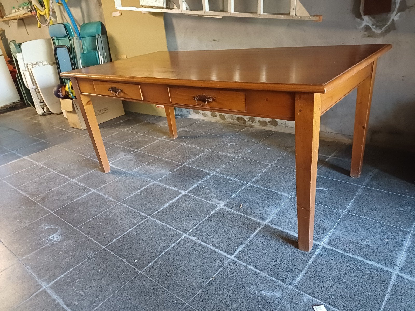 Table 6 à 8 personnes en pin massif, Ophalen