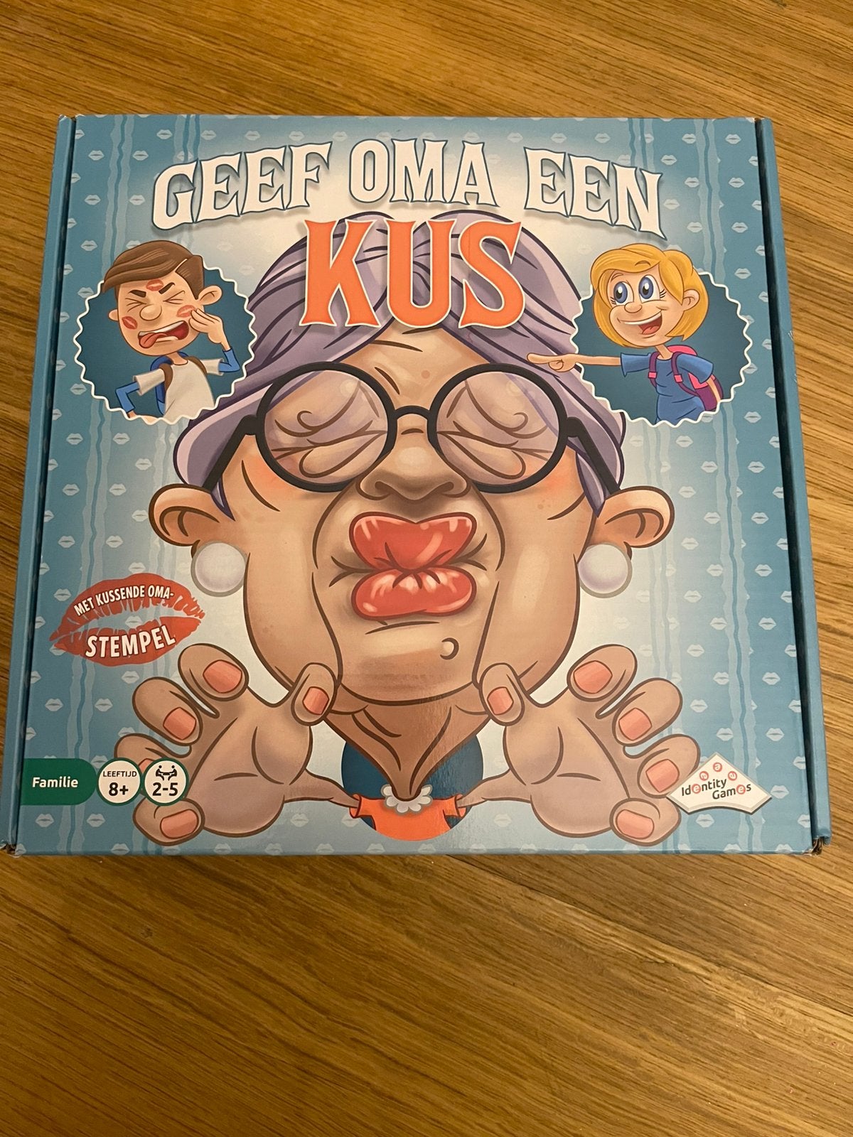 Gezelschapsspel “geef oma een kus”, Enlèvement, Comme neuf