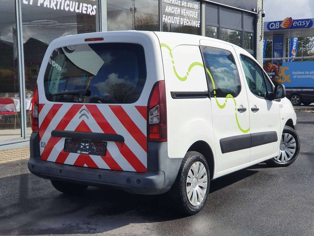 Citroën Berlingo 1.6 DIESEL - UTILITAIRE - 3 PLACES - C, Auto's, Bestelwagens en Lichte vracht, Voorwielaandrijving, 4 cilinders