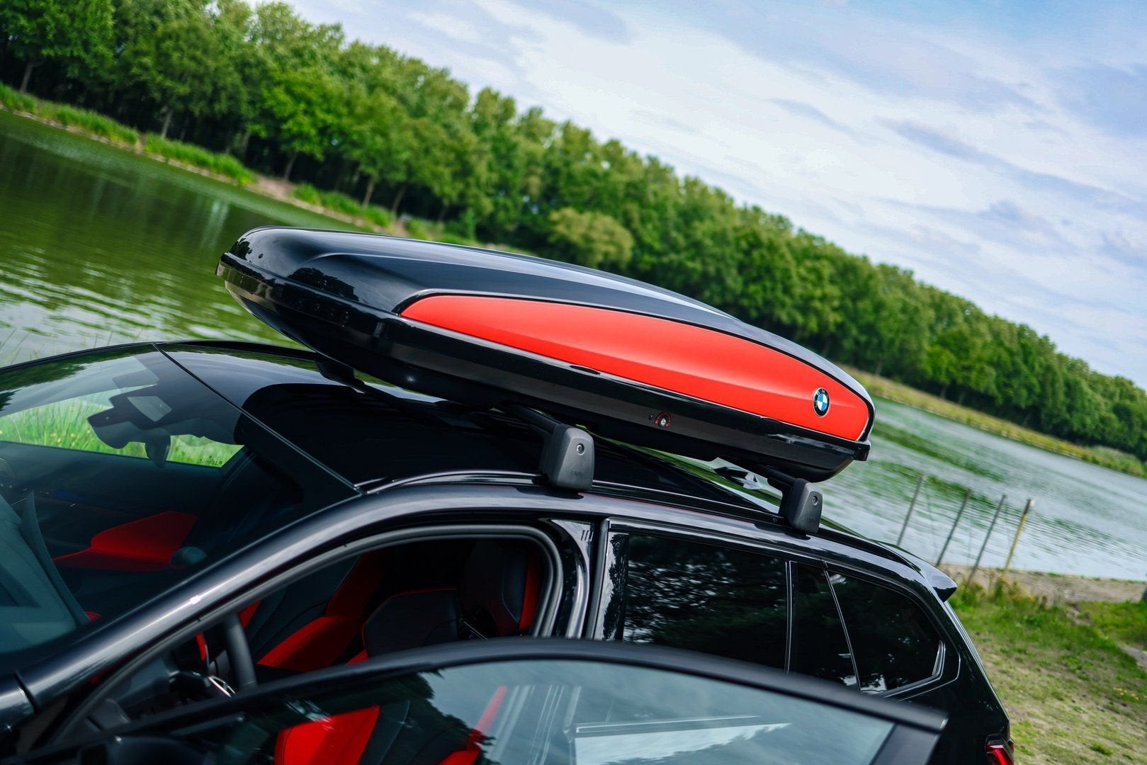 STIJLVOL OP REIS. DE BMW MANIER., Auto diversen, Dakkoffers, Nieuw, Ophalen of Verzenden