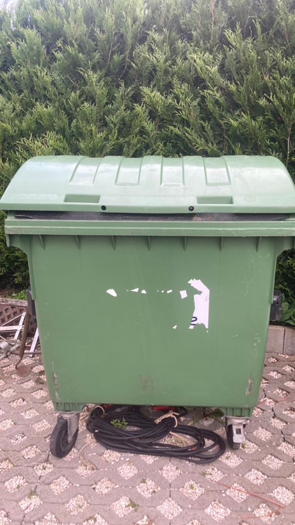 Rolcontainer., Ophalen, Zo goed als nieuw