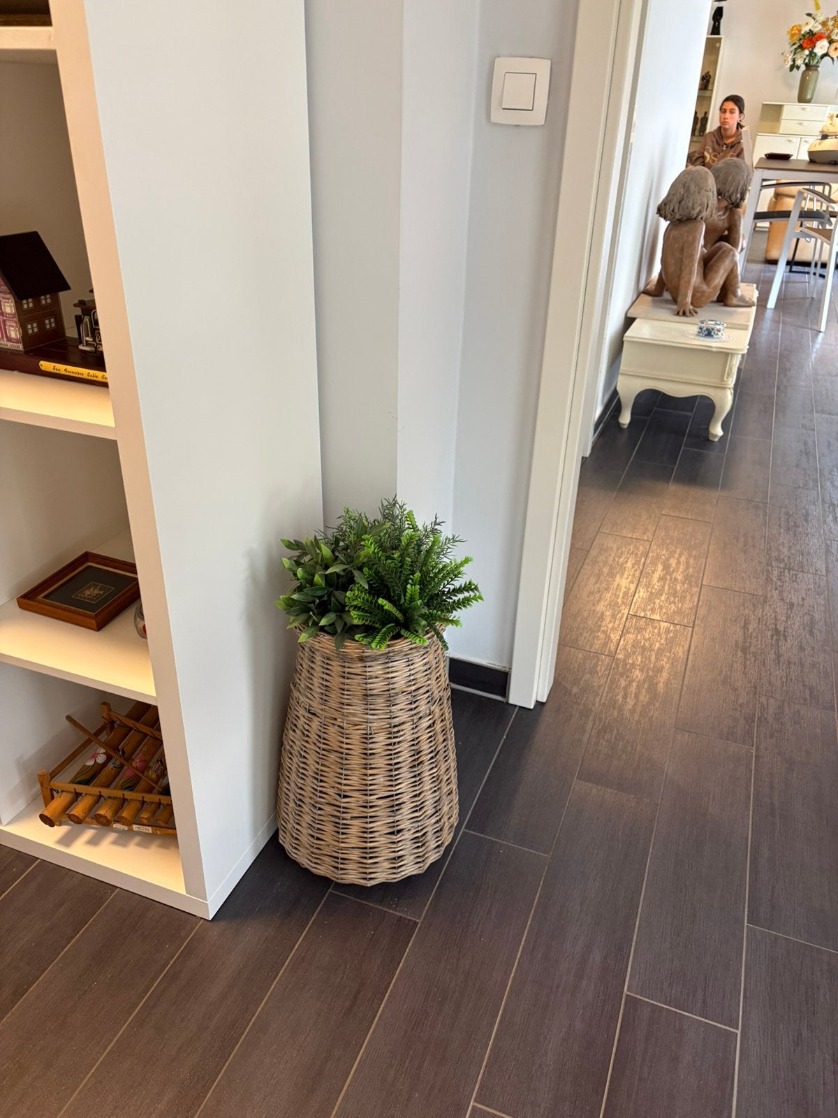 Plantes dans des vases en osier, Enlèvement, Comme neuf