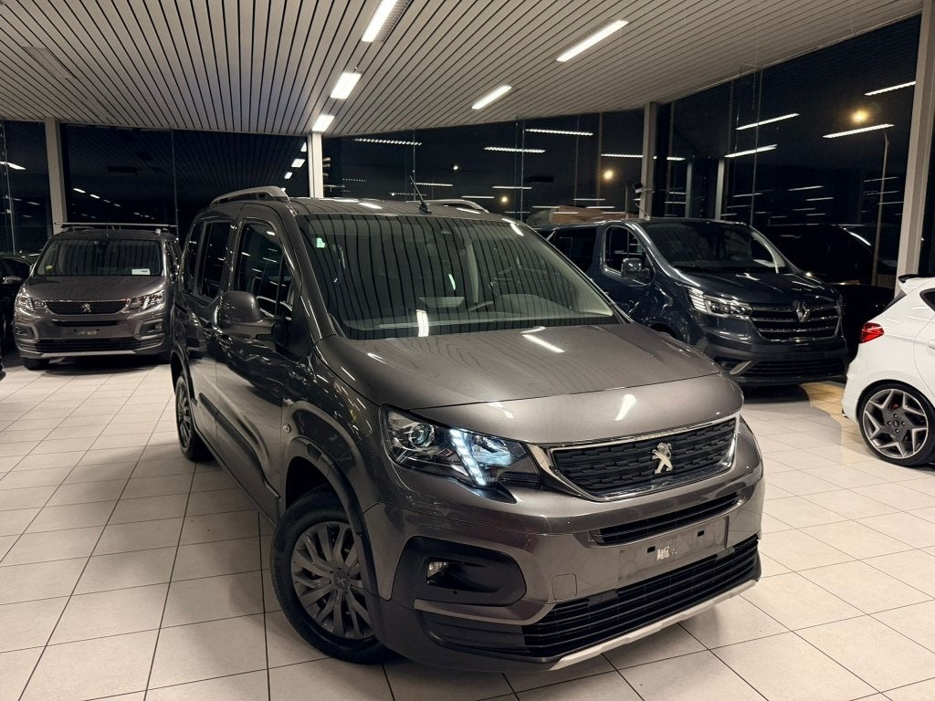 Peugeot Rifter Automaat 1.5HDi 96kW Euro 6d-ISC, Automaat, Euro 6, https://public.car-pass.be/vhr/0b2a5b46-d2d3-4bca-8abd-8f82d636d191