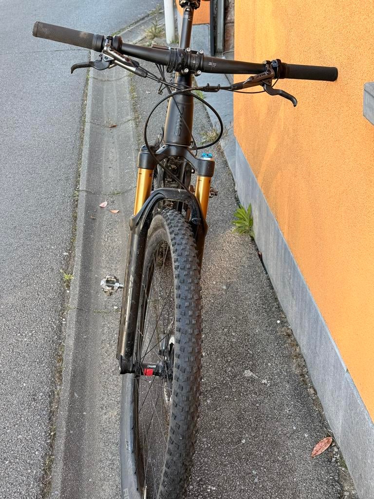 Vélo de montagne BMC. Tour Stroke 01, Autres marques, 45 à 49 cm, Comme neuf, Enlèvement