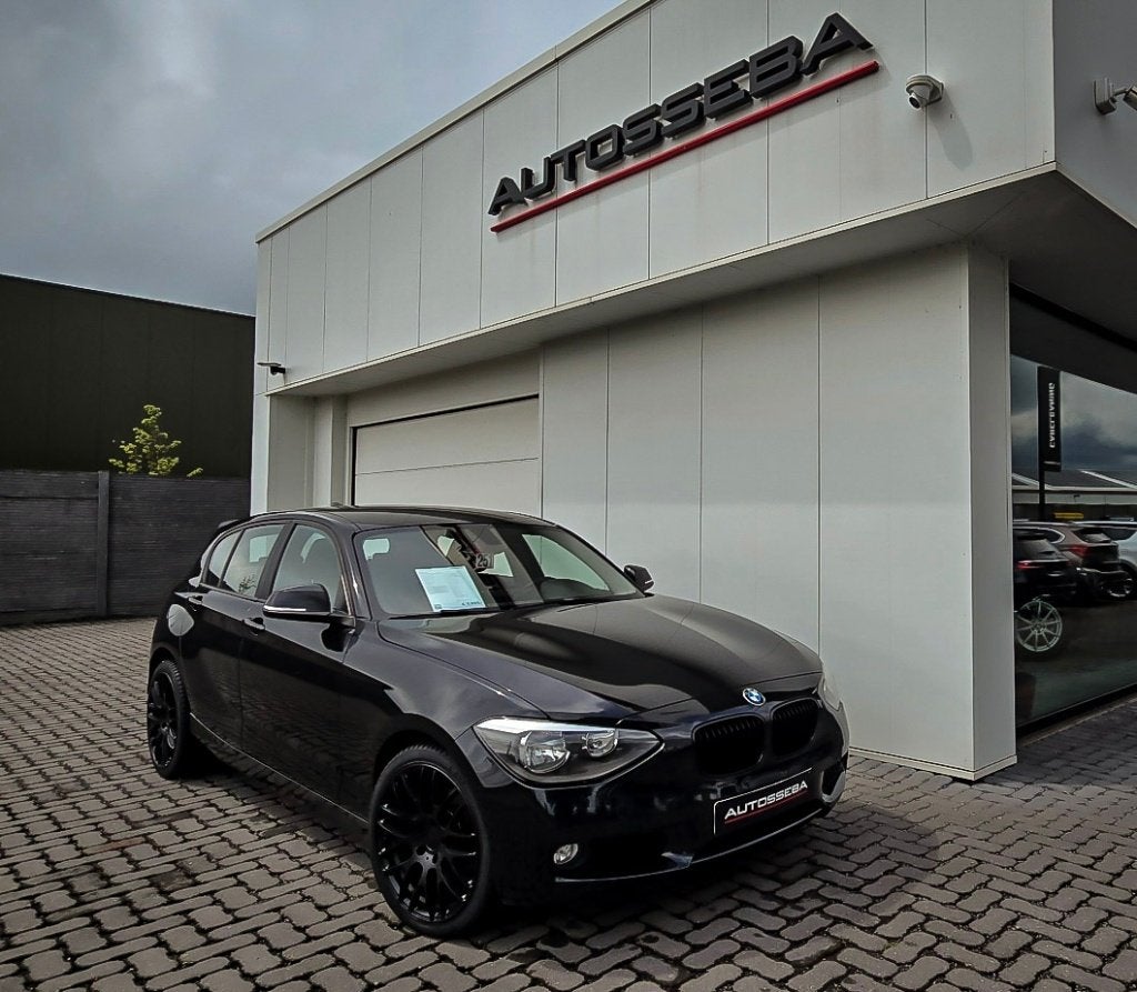 BMW 116dA Sportline (5deurs) Automaat/Sportline, Autos, Euro 5, Achat, Entreprise, Carnet d'entretien