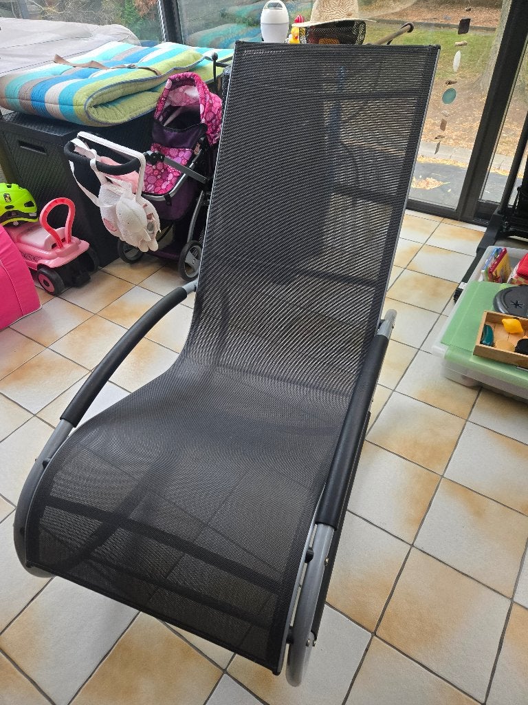 Fauteuil à bascule, Enlèvement