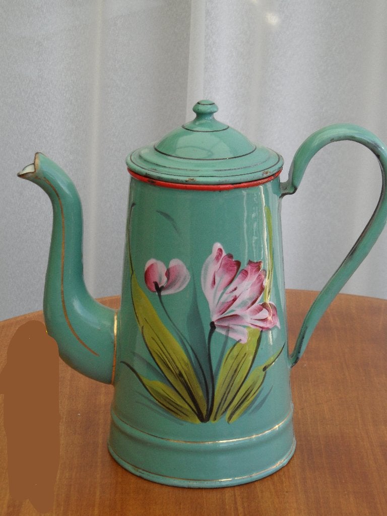 Te koop een oud geëmailleerd koffiezetapparaat, Ophalen