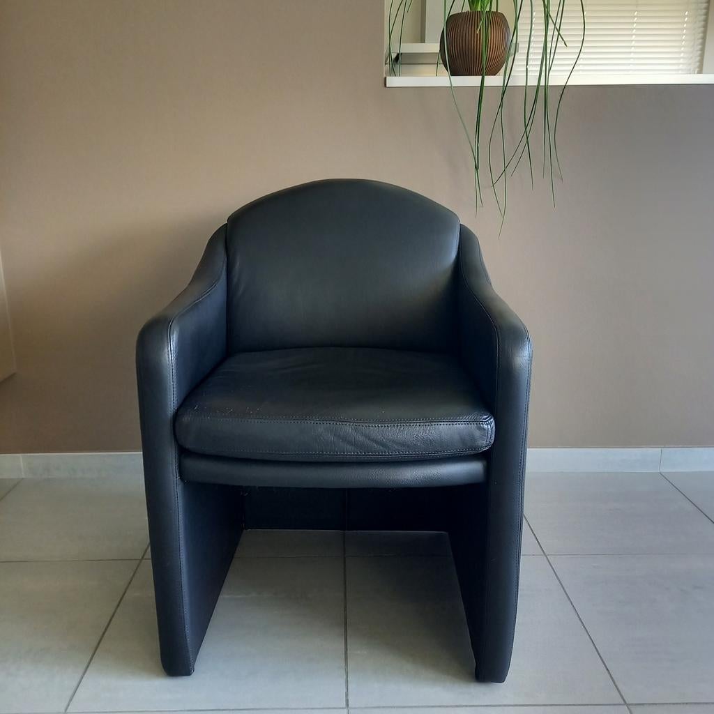 Zwarte, lederen kuipzetel, Huis en Inrichting, Fauteuils, Ophalen