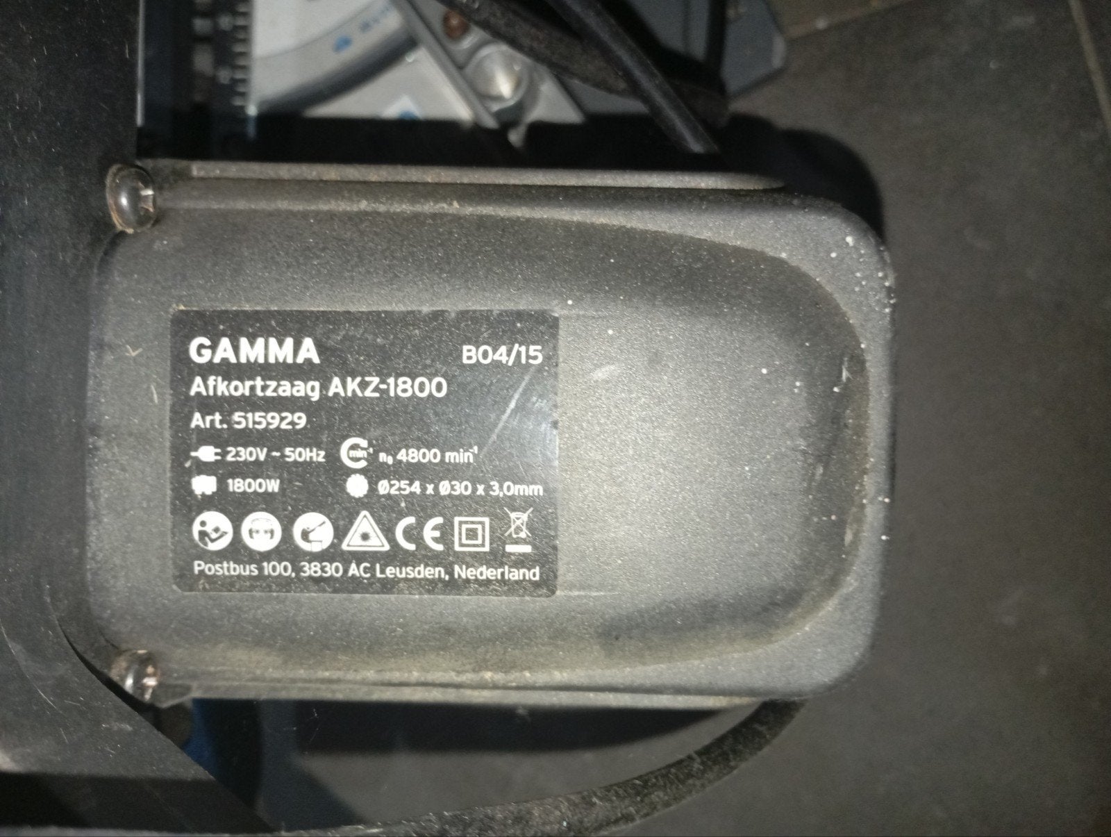 Afkortzaag, Trekzaag met Laser. 30, Enlèvement