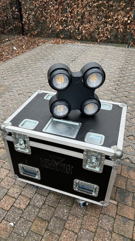 4 x Chauvet Strike 4 incl. 1 x TC, Muziek en Instrumenten, Ophalen, Nieuw