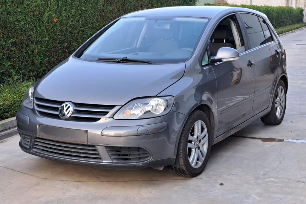 Volkswagen Golf Plus 1.9 TDI, Auto's, Volkswagen, Parkeersensor, Stof, 4 cilinders, 146 g/km