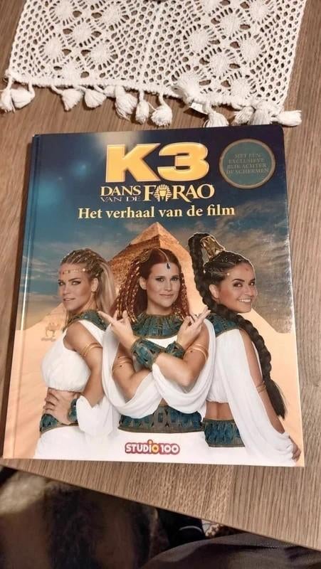 K3 : Dans van de farao (boek)/Het verhaal van de film, Boeken, Ophalen of Verzenden, Zo goed als nieuw, Fictie