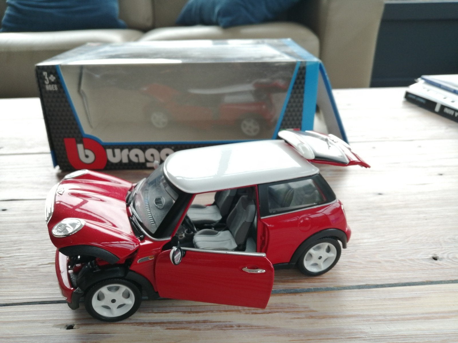 wat kleine auto's en wat boeken van de mini ⁶, Hobby & Loisirs créatifs, Voitures miniatures | 1:24, Enlèvement, Voiture