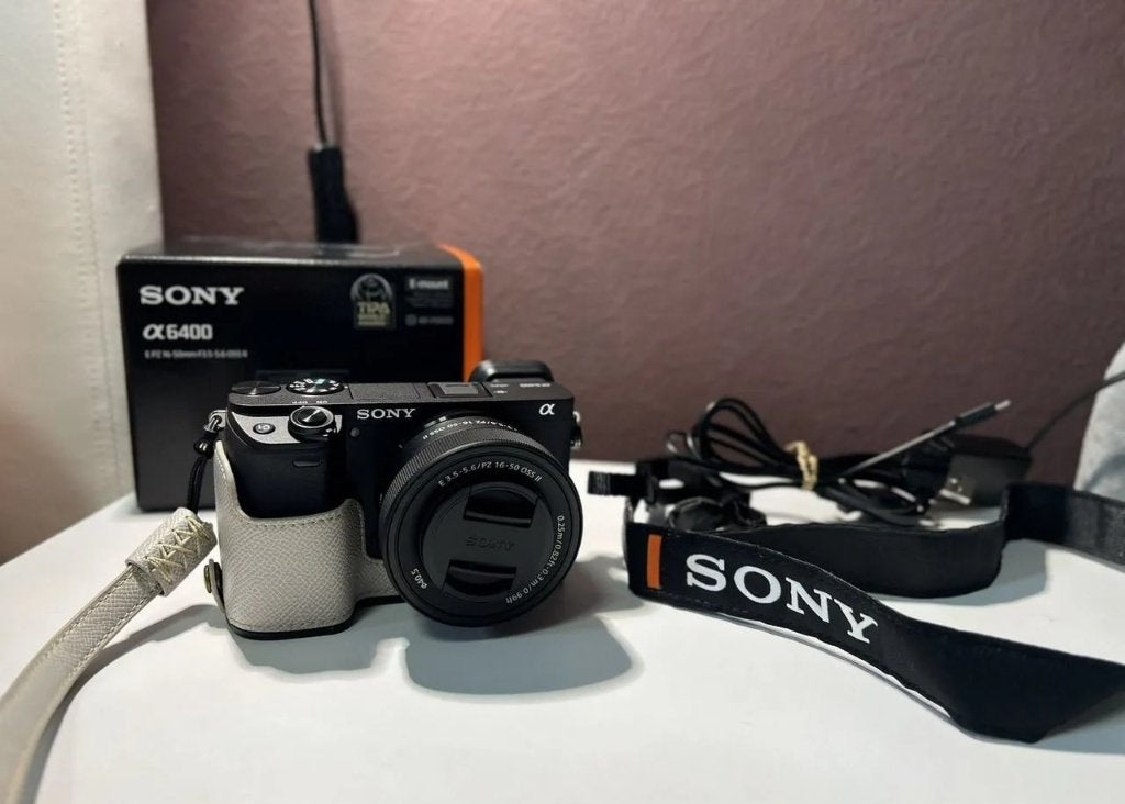 Kit 16/50 pour Sony A6400 +, Enlèvement ou Envoi, Batterie, Comme neuf, 8 fois ou plus