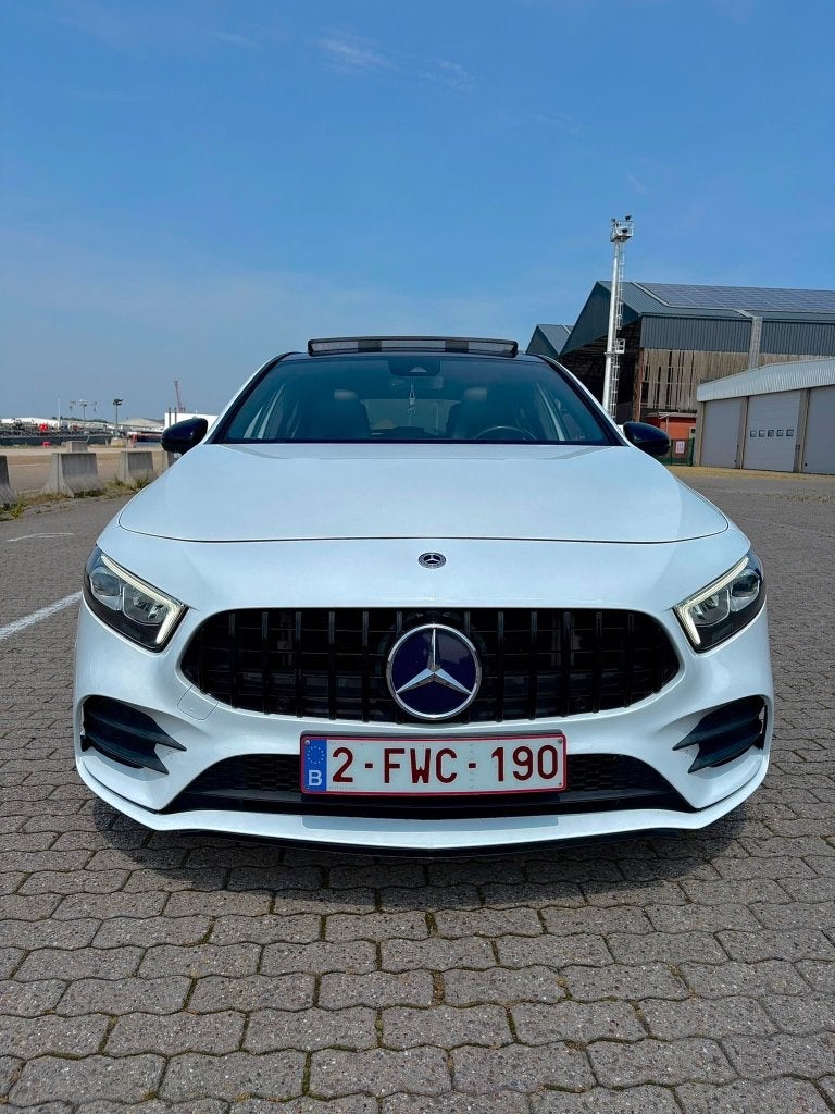 Mercedes A250 model 2018, Auto's, Alcantara, Wit, 5 deurs, Particulier