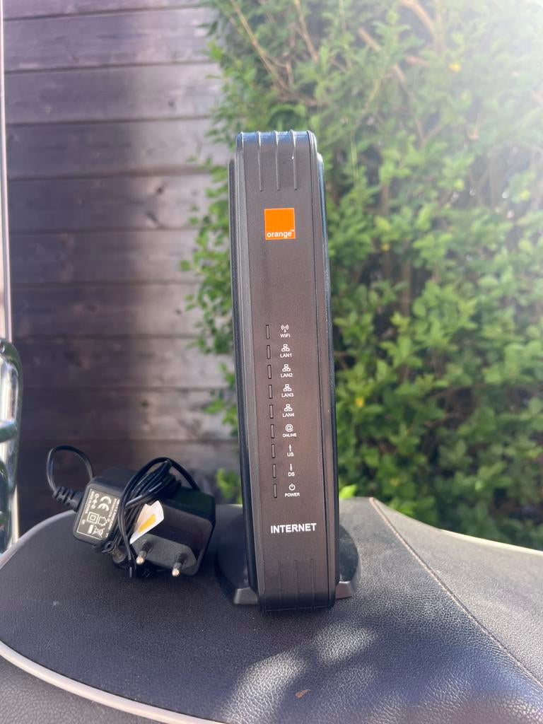 Internet modem, Computers en Software, Ophalen of Verzenden, Zo goed als nieuw