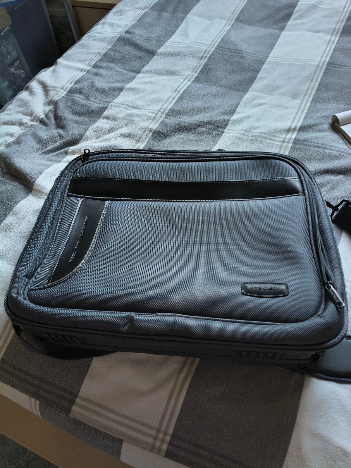 sac pour ordinateur portable, Enlèvement