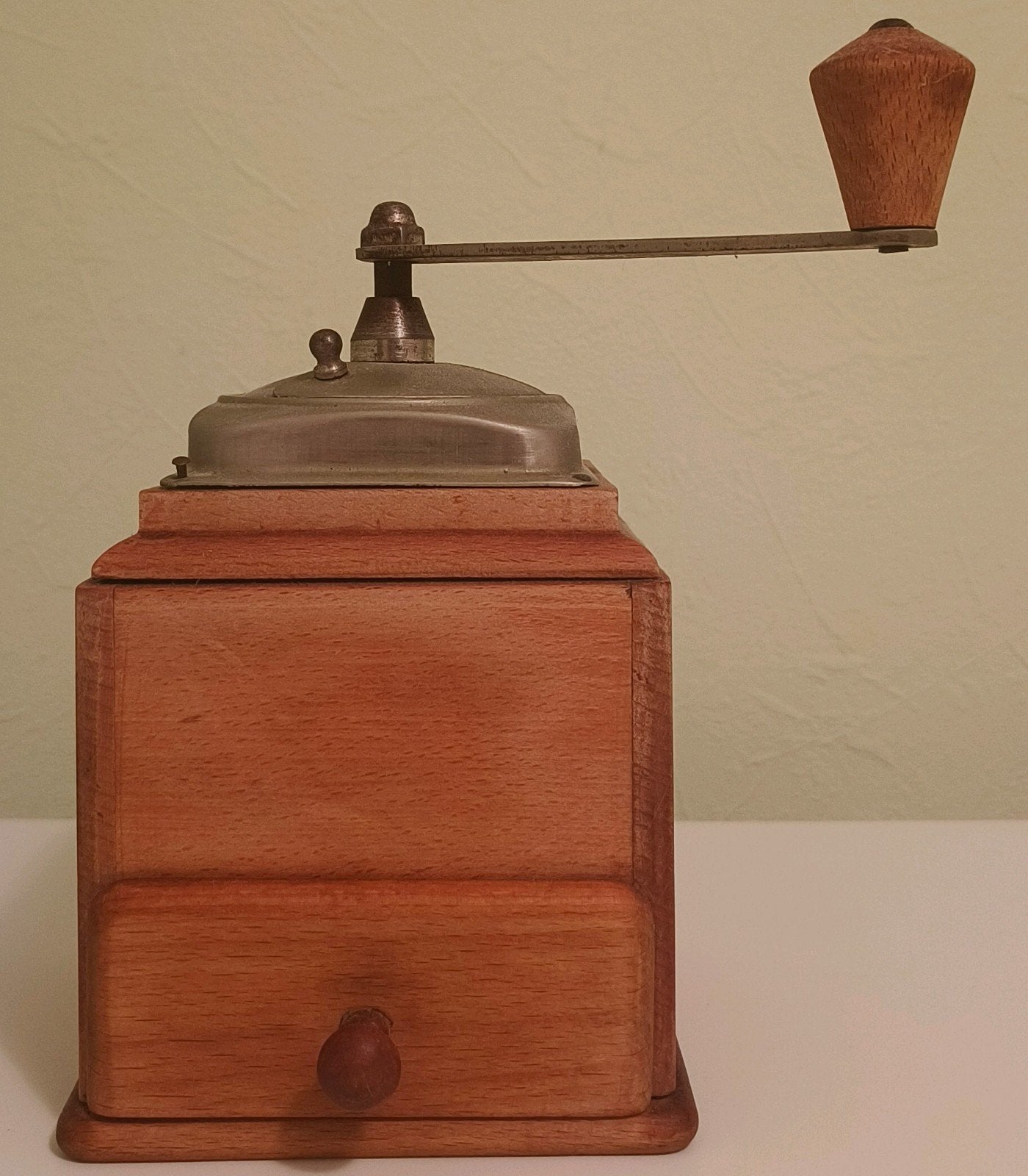 Hachaus vintage koffiemolen - zeer decoratief, Verzenden