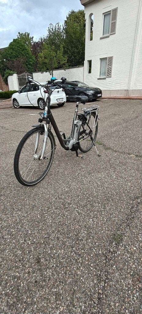 Kalkhoff-elektrische fiets, Fietsen en Brommers, Elektrische fietsen, Ophalen, Zo goed als nieuw, 50 km per accu of meer