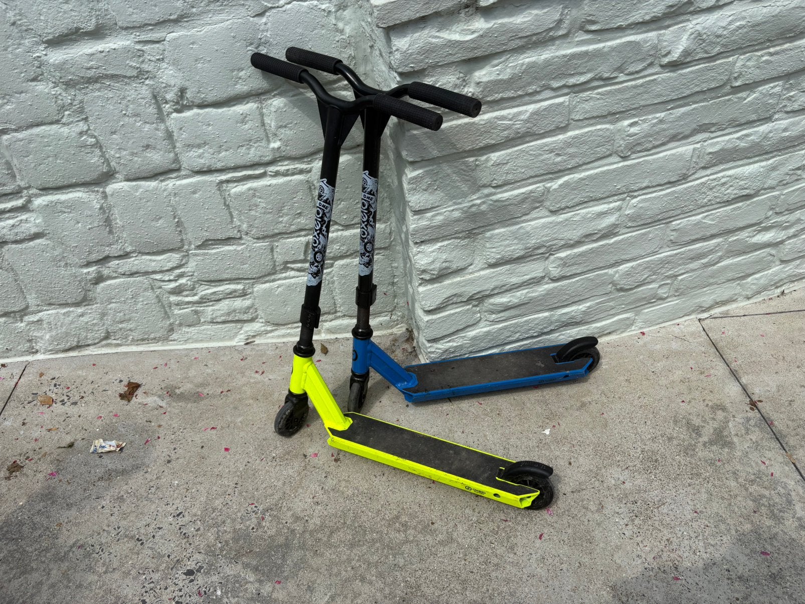 2x perfecte staat klnder stuntstep, Ophalen, Zo goed als nieuw