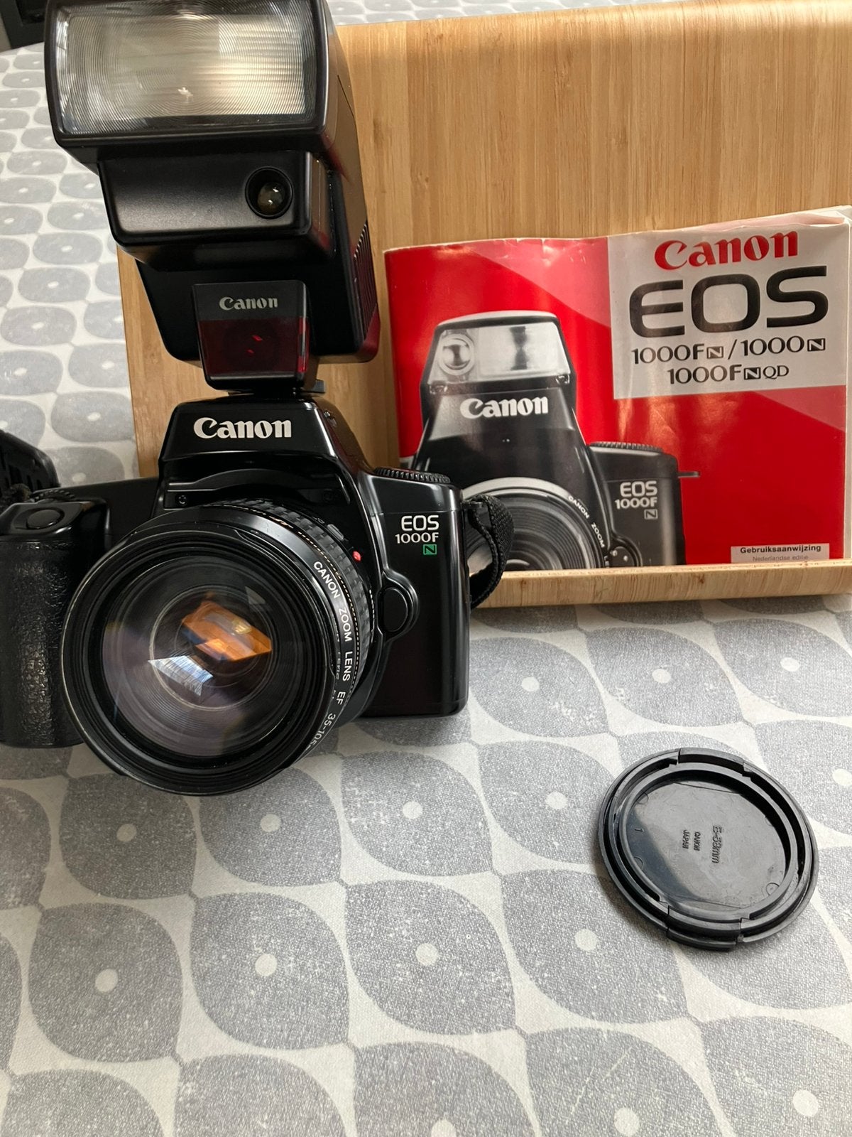 Canon eos 1000f, Audio, Tv en Foto, Fotocamera's Analoog, Ophalen, Gebruikt, Canon