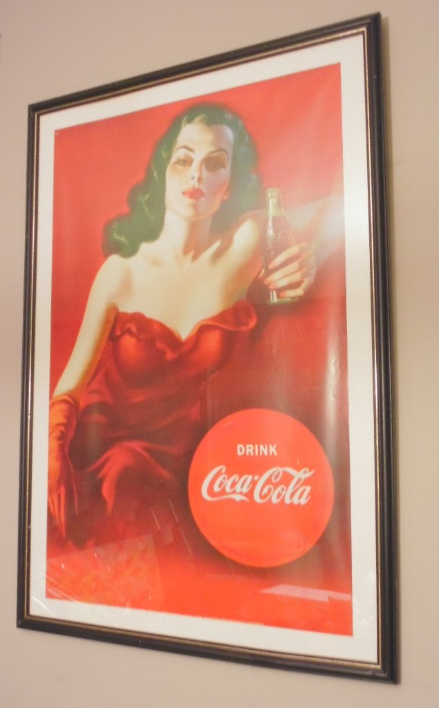 Coca Cola pin-up poster (Verkerke) kader, Ophalen, Gebruikt, Reclamebord