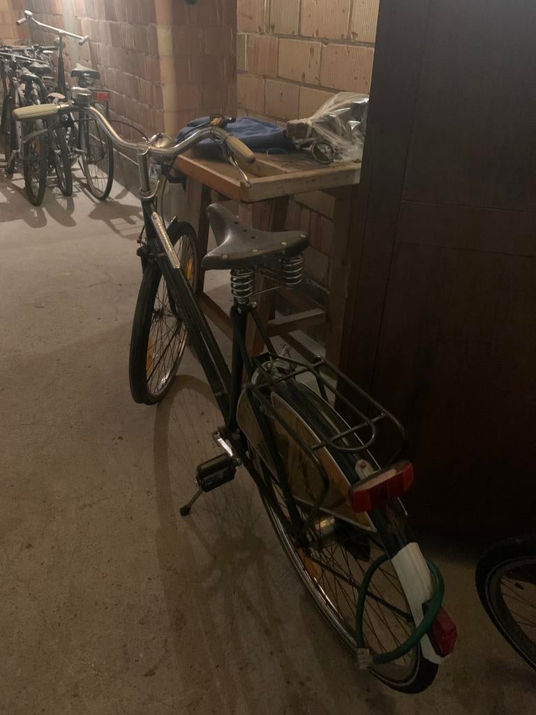 RALEIGH damesfiets oldtimer maat 57 nieuwstaat, Ophalen, Zo goed als nieuw