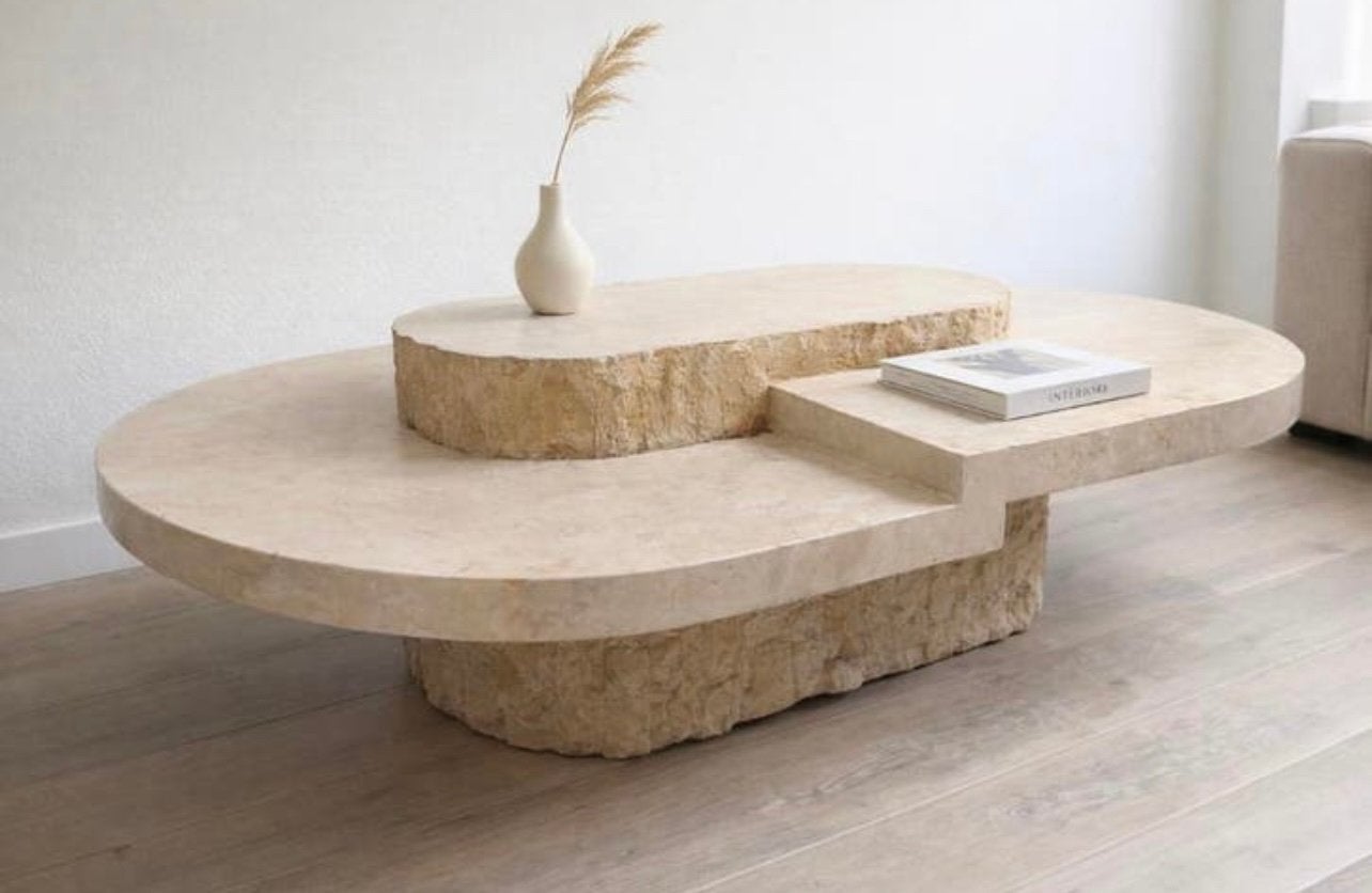 Unieke design salontafel – travertin look – echte eyecatcher, Huis en Inrichting, Ophalen, Zo goed als nieuw