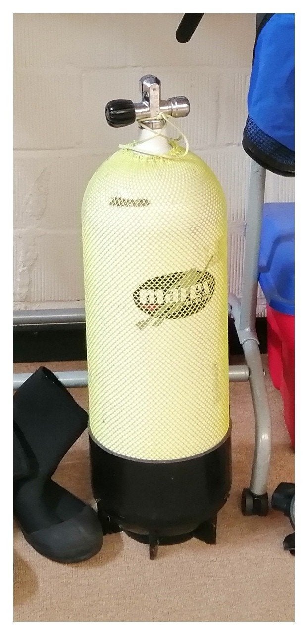Bouteille de plongee 12l testee, Sports nautiques & Bateaux, Plongée, Enlèvement ou Envoi, Comme neuf, Bouteille de plongée